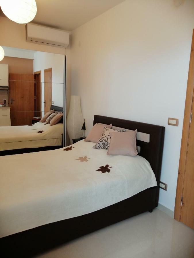 Studio Apartman Irena 2 Bijela Exteriör bild
