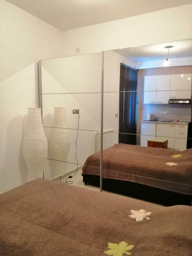 Studio Apartman Irena 2 Bijela Exteriör bild